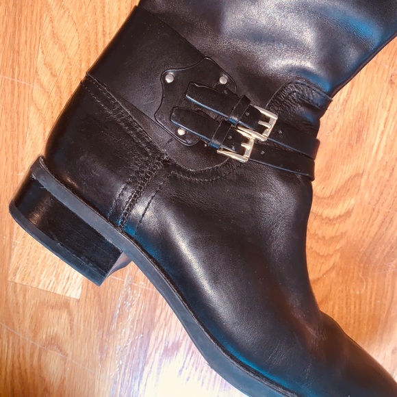 Vince Camuto two-toned leather riding boots - Picture 5 of 8